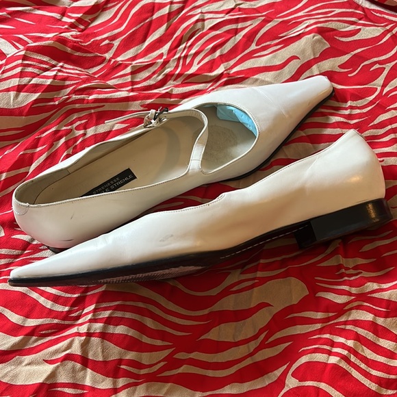 Vintage Gabrielle Strehle white leather flats 37.5 Made in Italy. 1990s - Picture 2 of 6